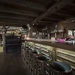 Mercure West Hotel