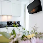 Mercure West 호텔