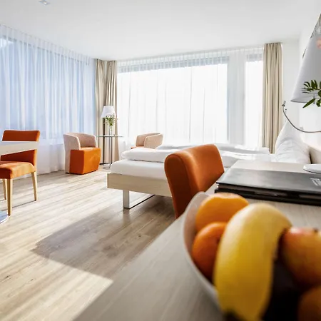 Mercure West ホテル