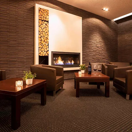 Hotel Mercure West
