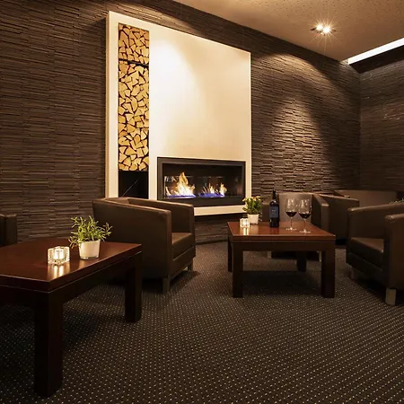 Hotel Mercure West