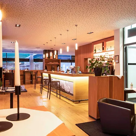 Mercure West Hotel 4*