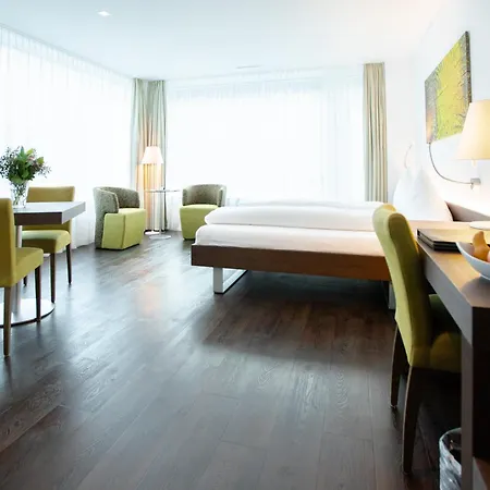 Mercure West Hotel