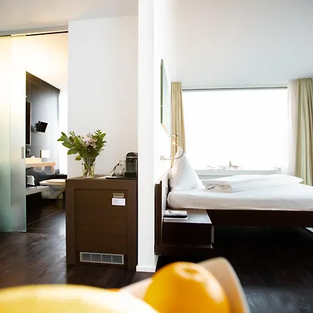 Hotel Mercure West