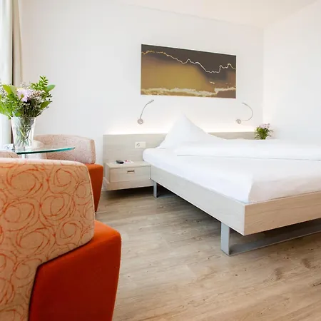 Mercure West