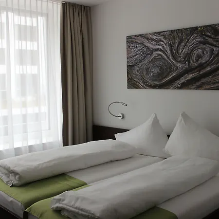 Hotel Mercure West