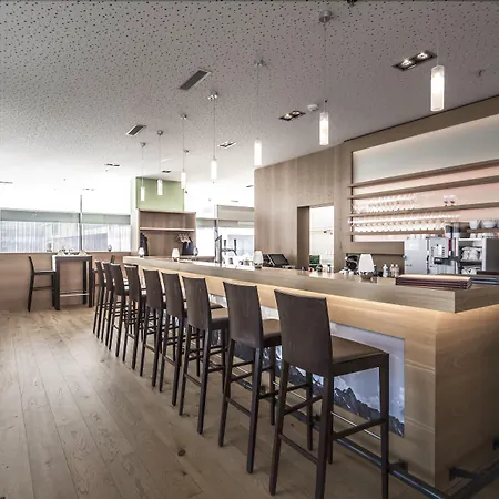 Mercure West Hotel