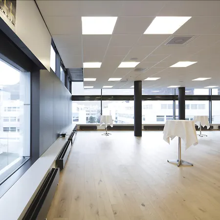 Mercure West 호텔 4*