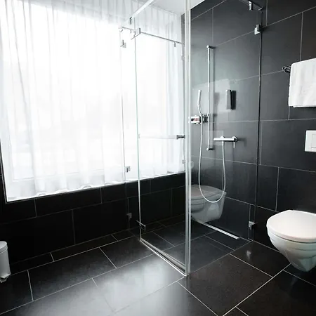 Hotel Mercure West 4*