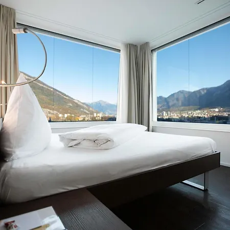 Hotel Mercure West 4*