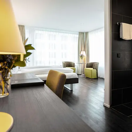 Otel Mercure West