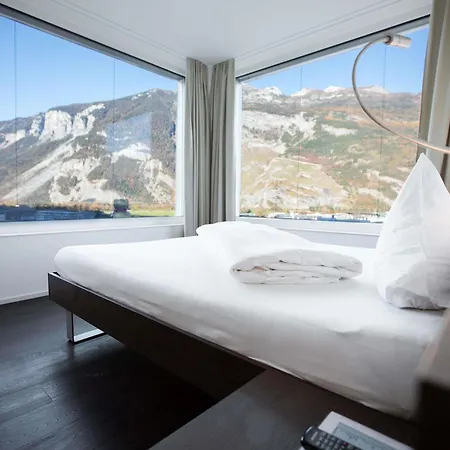 Mercure West Hotel 4*