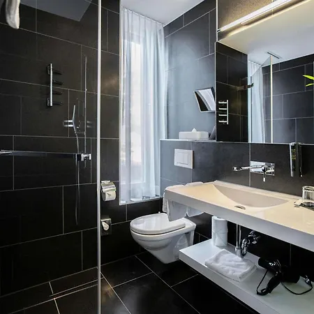 Hotel Mercure West