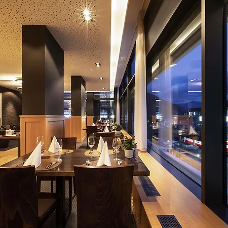 Mercure West