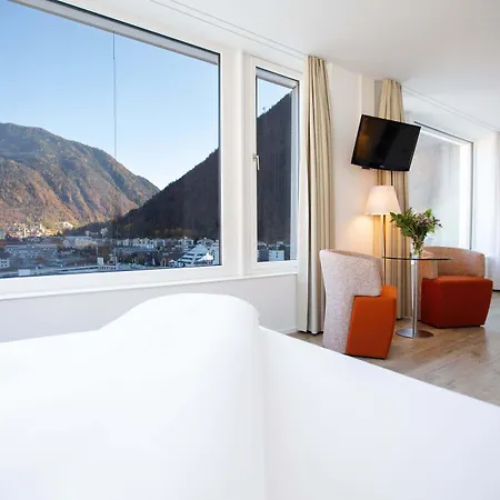 Mercure West Hotel