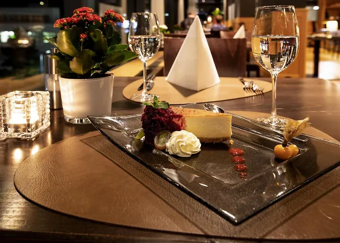 Mercure West Hotel 4*