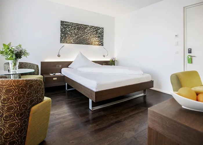 Mercure West 4* تشر