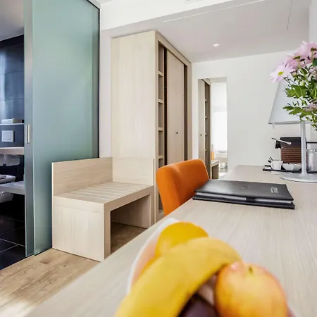 Mercure West 4*