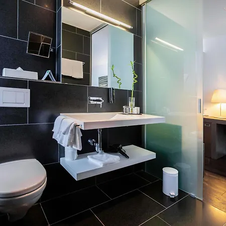 Mercure West Hotel