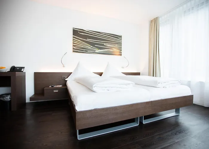 Mercure West Hotel 4*