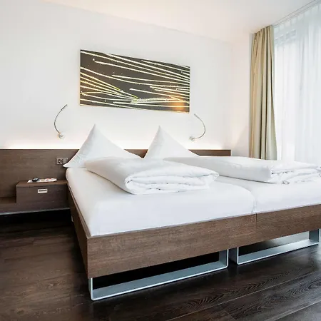 Mercure West Hotel